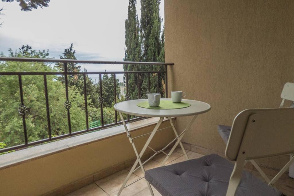 Private Apartment In Cypress Complex 12 Варна Экстерьер фото
